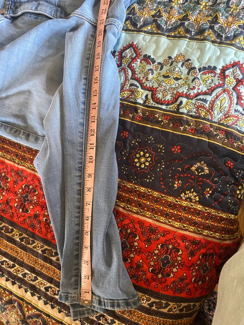 Levi’s classic red tag Women’s Light Blue capris 22W - Picture 9 of 10